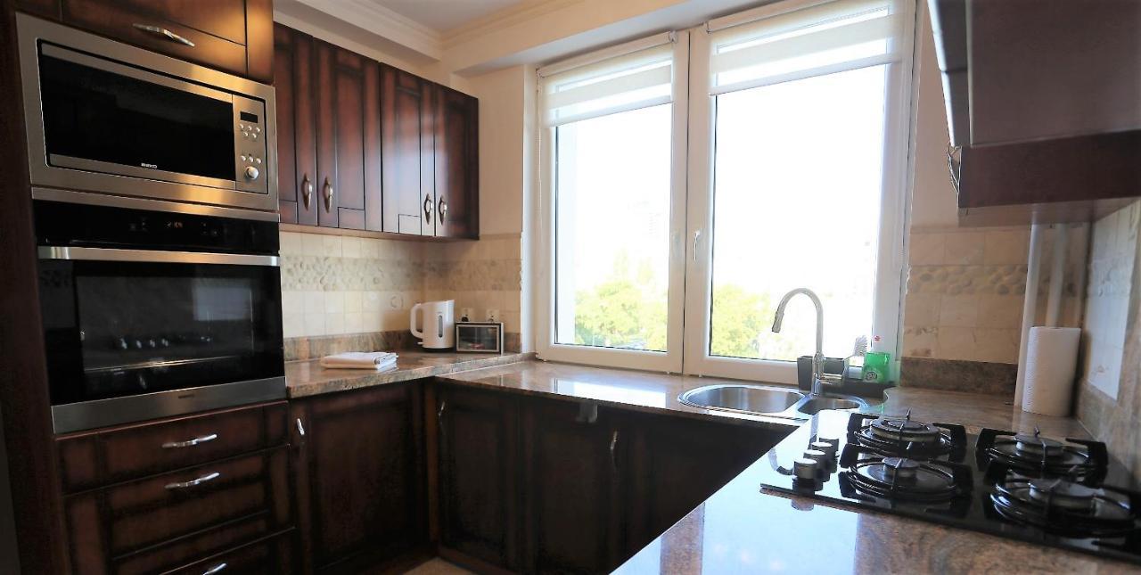 Apartament Mgm Karmelicka Varşovia Exterior foto