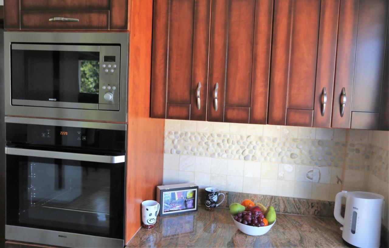 Apartament Mgm Karmelicka Varşovia Exterior foto